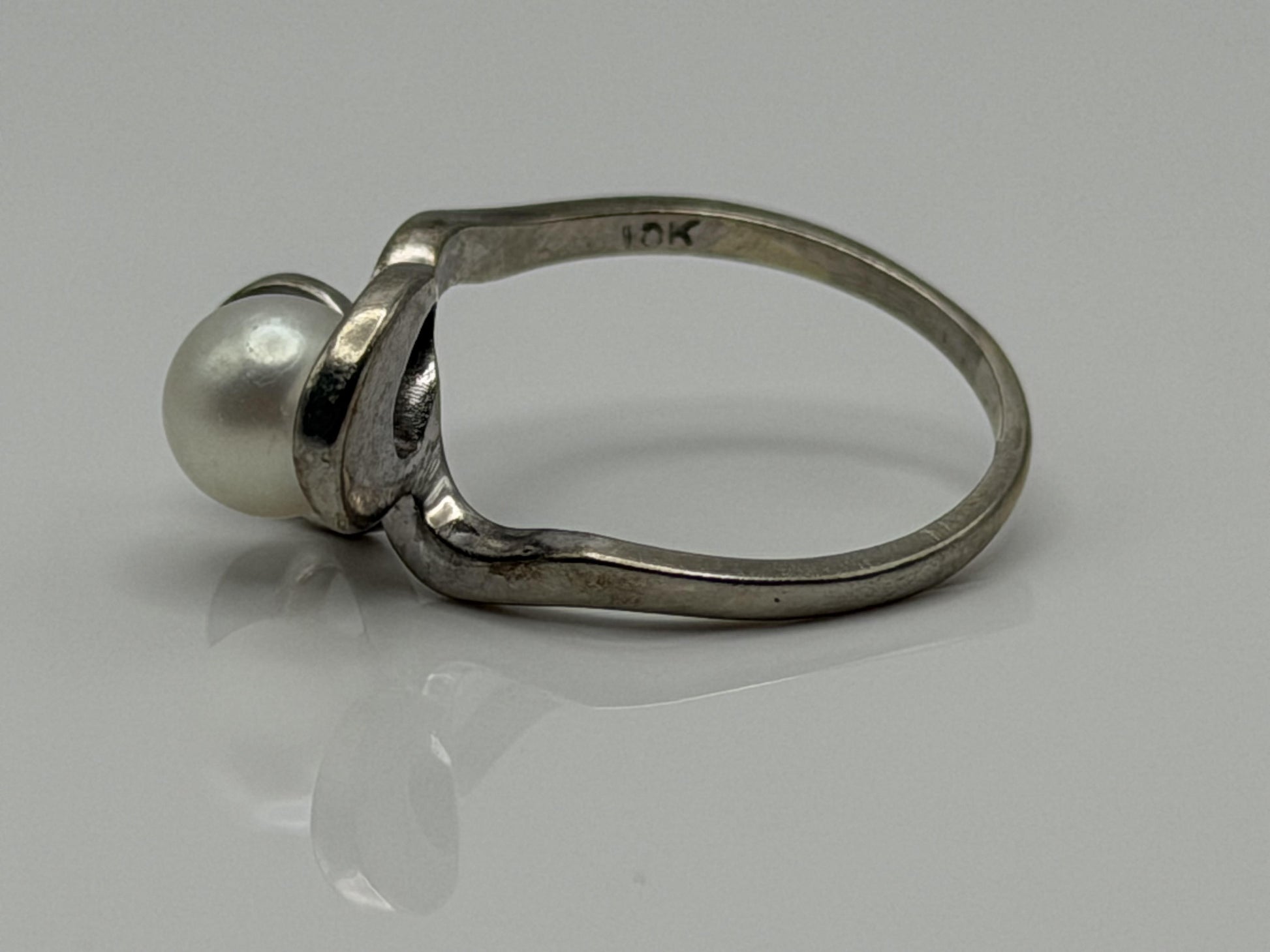 10k White Gold Pearl Bow Ring Vintage Flower Pearl Ring Promise Pearl Ring.