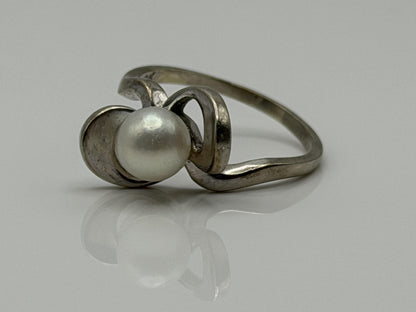 10k White Gold Pearl Bow Ring Vintage Flower Pearl Ring Promise Pearl Ring.