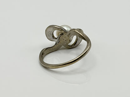 10k White Gold Pearl Bow Ring Vintage Flower Pearl Ring Promise Pearl Ring.