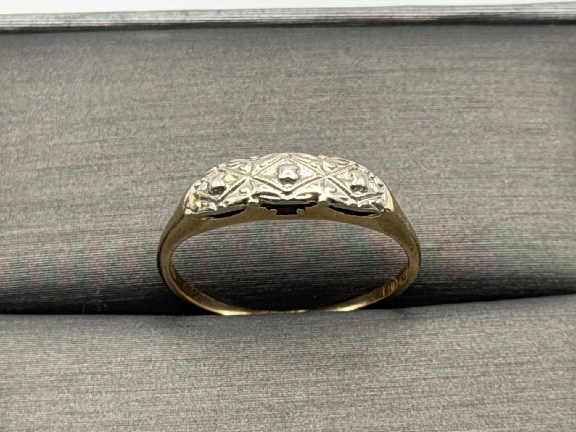 14k Two-Tone Vintage Wedding Ring. Art Deco Ring.