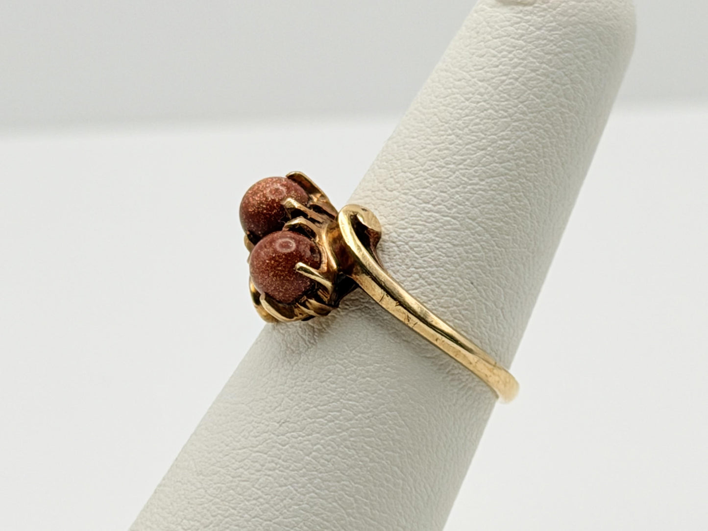 10k Yellow Gold Vintage Goldstone Ring Sparkling Brown Gemstone Cockail Ring.