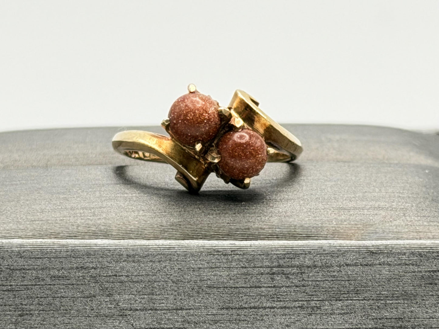 10k Yellow Gold Vintage Goldstone Ring Sparkling Brown Gemstone Cockail Ring.