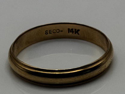 14k Yellow Gold Miligrain Comfort Fit Wedding Ring.