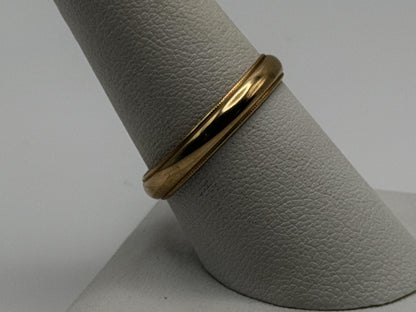 14k Yellow Gold Miligrain Comfort Fit Wedding Ring.