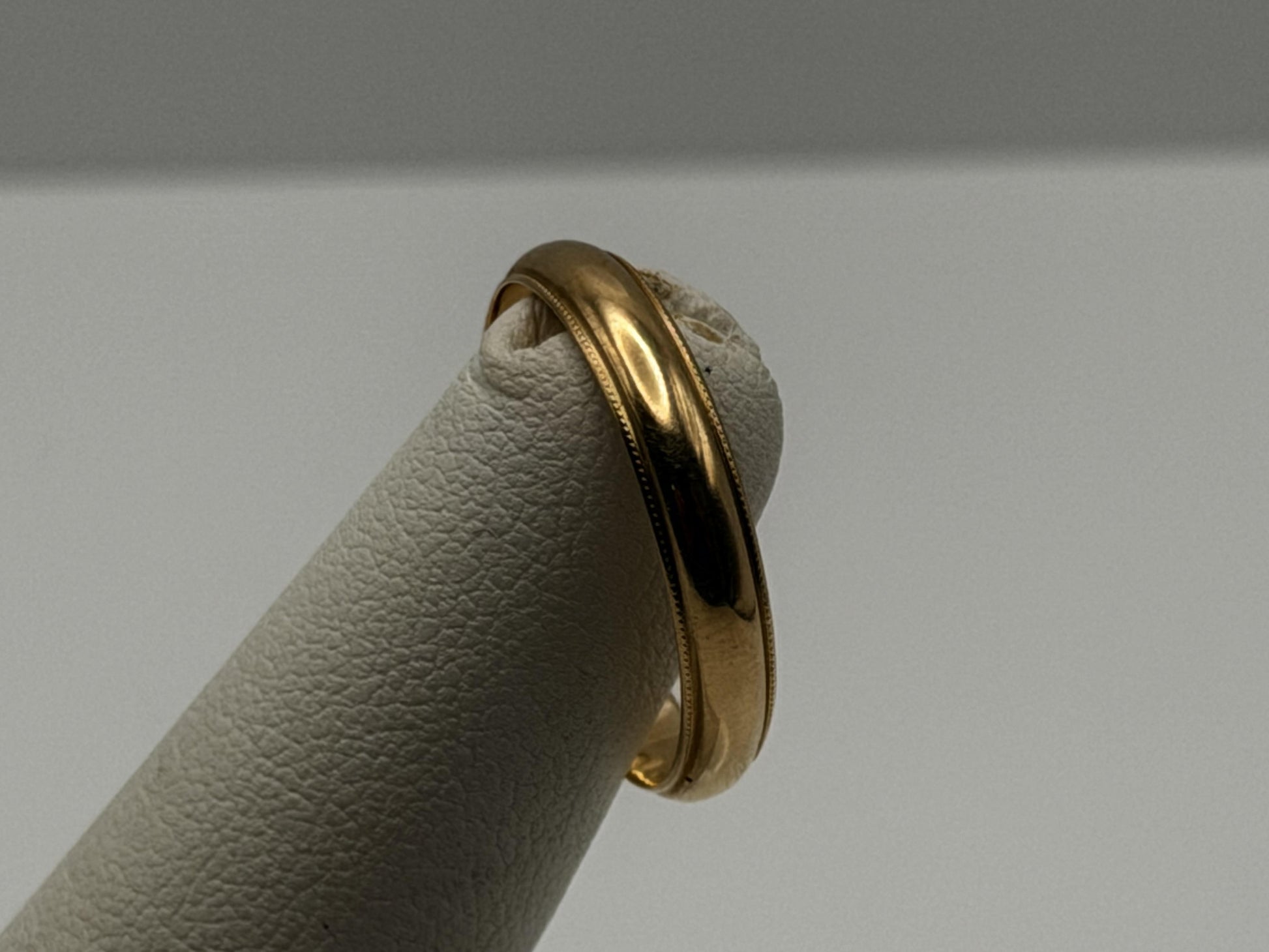 14k Yellow Gold Miligrain Comfort Fit Wedding Ring.