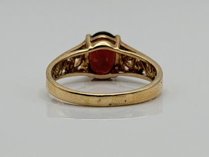 10k Yellow Gold Filigree Solitaire Garnet Cocktail Ring