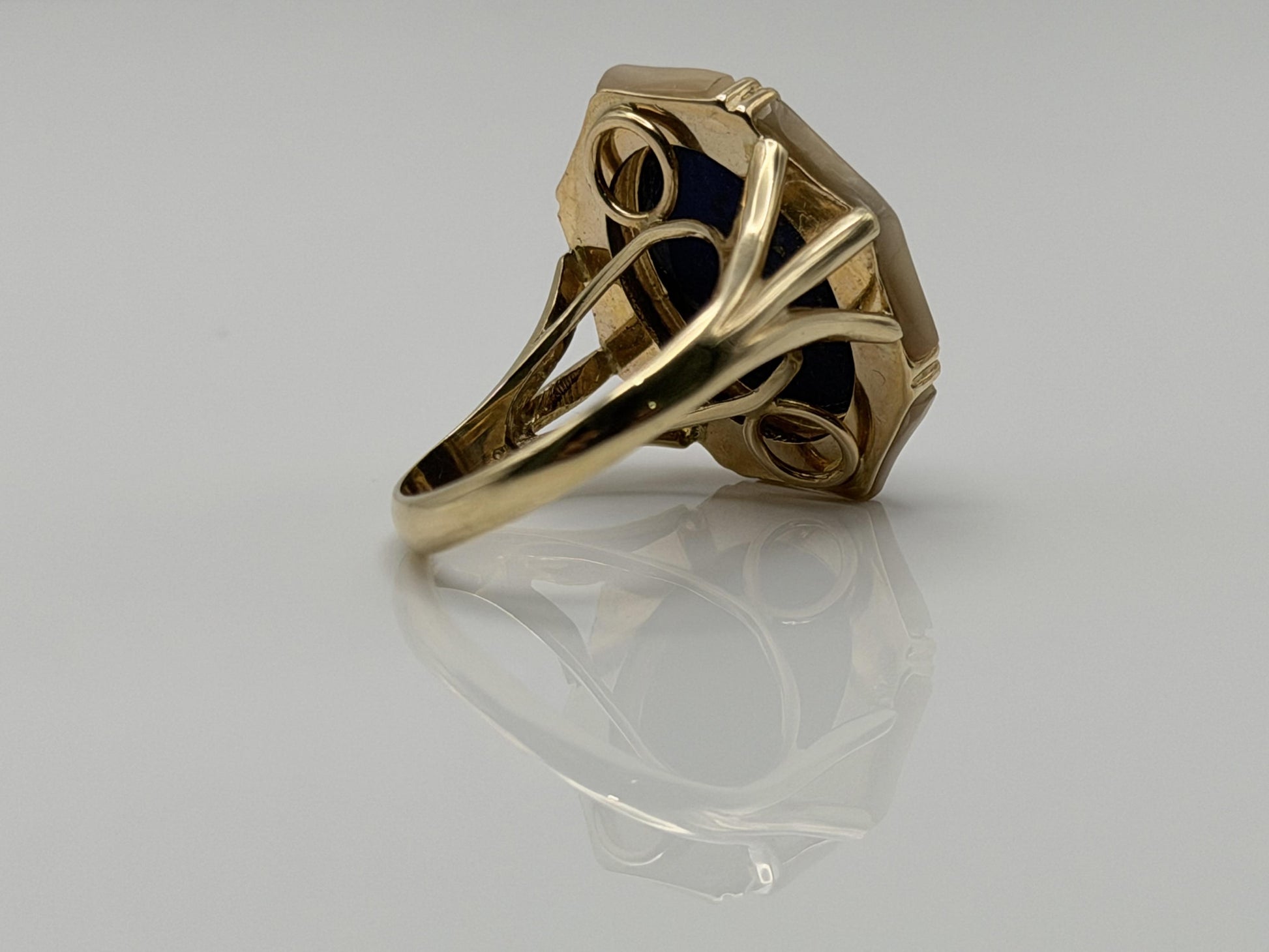 14k Yellow Gold Lapis Lazuli and Mother of Pearl Cocktail Statement Ring.