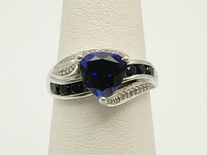 10k White Gold Vintage Diamond & Blue Sapphire Cocktail Ring