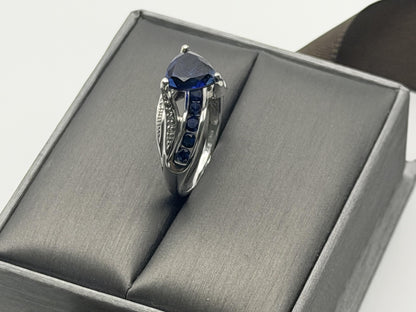 10k White Gold Vintage Diamond & Blue Sapphire Cocktail Ring