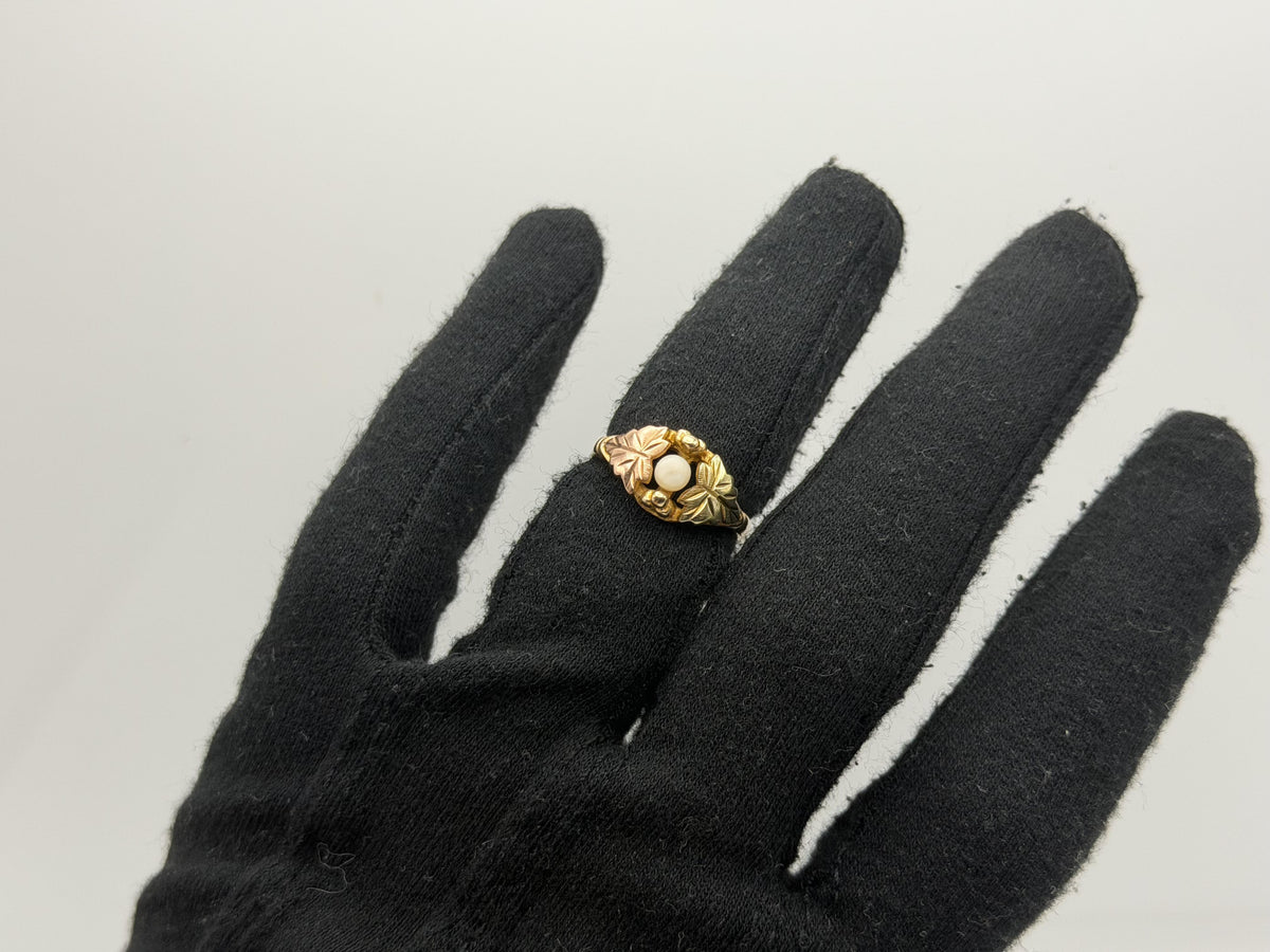 10k Black Hills Gold Tri-Colored Leaf Pearl Vine Ring Blacks Hills Trio BHG Band