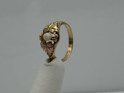 10k Black Hills Gold Tri-Colored Leaf Pearl Vine Ring Blacks Hills Trio BHG Band