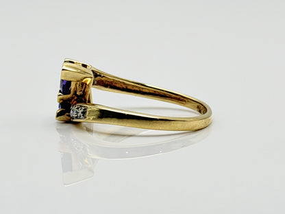 10k Yellow Gold Vintage Amethyst Diamond Cocktail Ring.