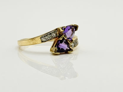 10k Yellow Gold Vintage Amethyst Diamond Cocktail Ring.