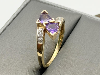 10k Yellow Gold Vintage Amethyst Diamond Cocktail Ring.