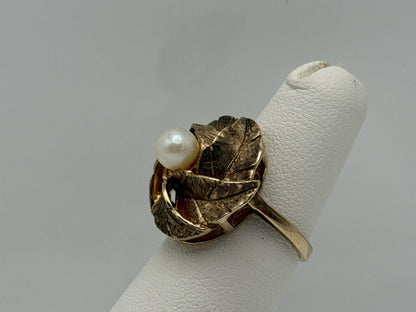 10k Gold Heavy Pearl Floral Ring Vintage Leaf Design Statement Ring