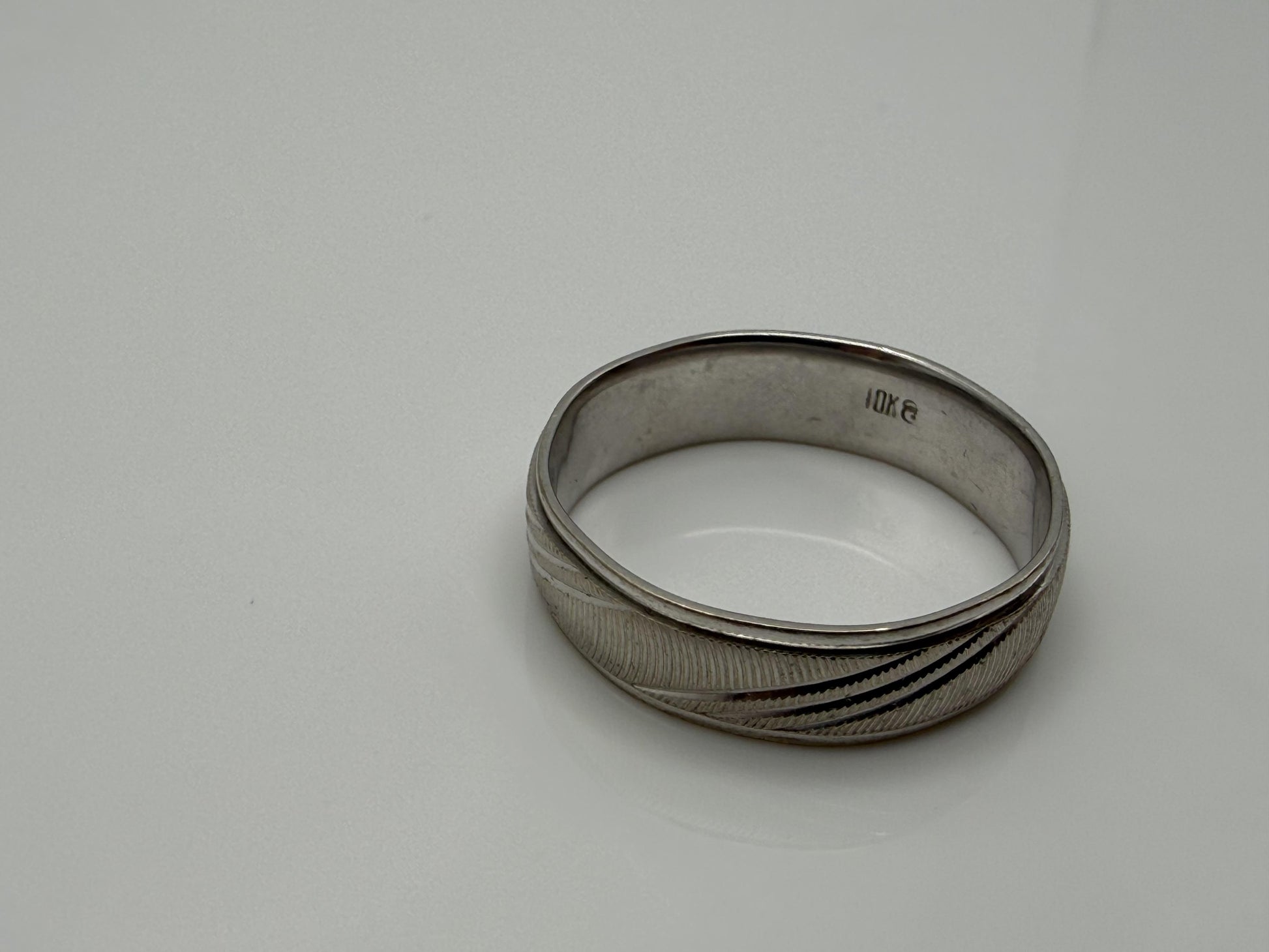 10K White Gold Men’s Wide 6mm Heavy Wedding Textured Band Ring Vintage