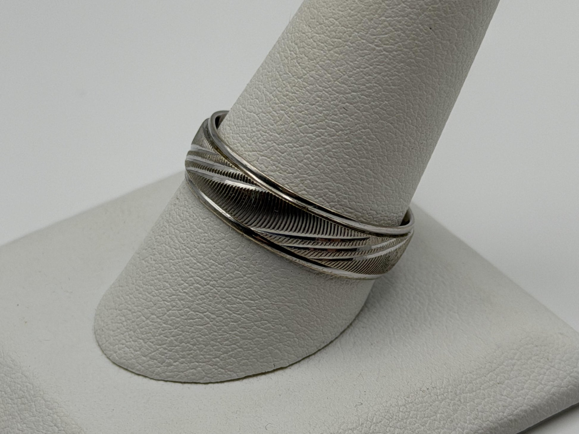 10K White Gold Men’s Wide 6mm Heavy Wedding Textured Band Ring Vintage