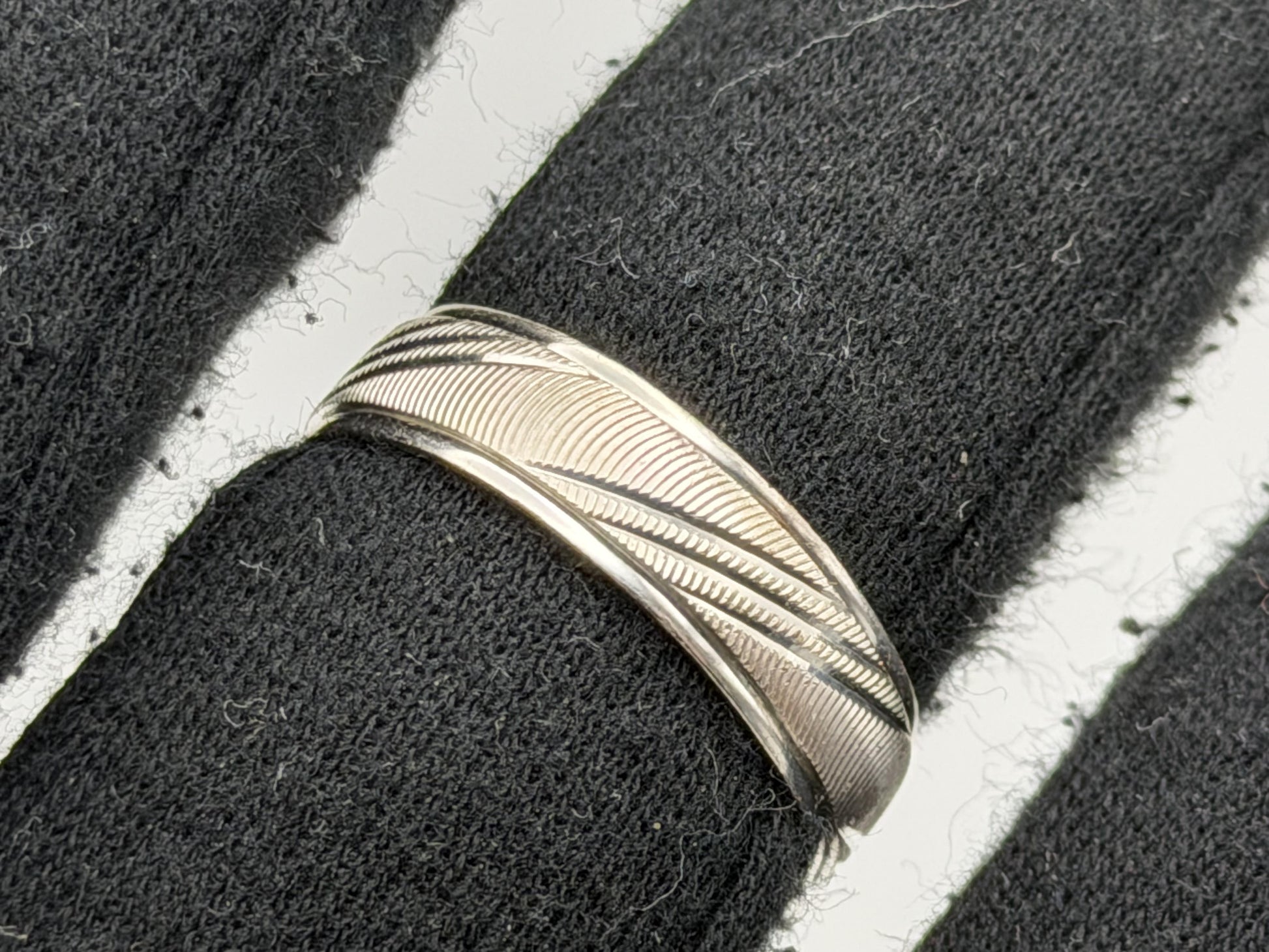 10K White Gold Men’s Wide 6mm Heavy Wedding Textured Band Ring Vintage