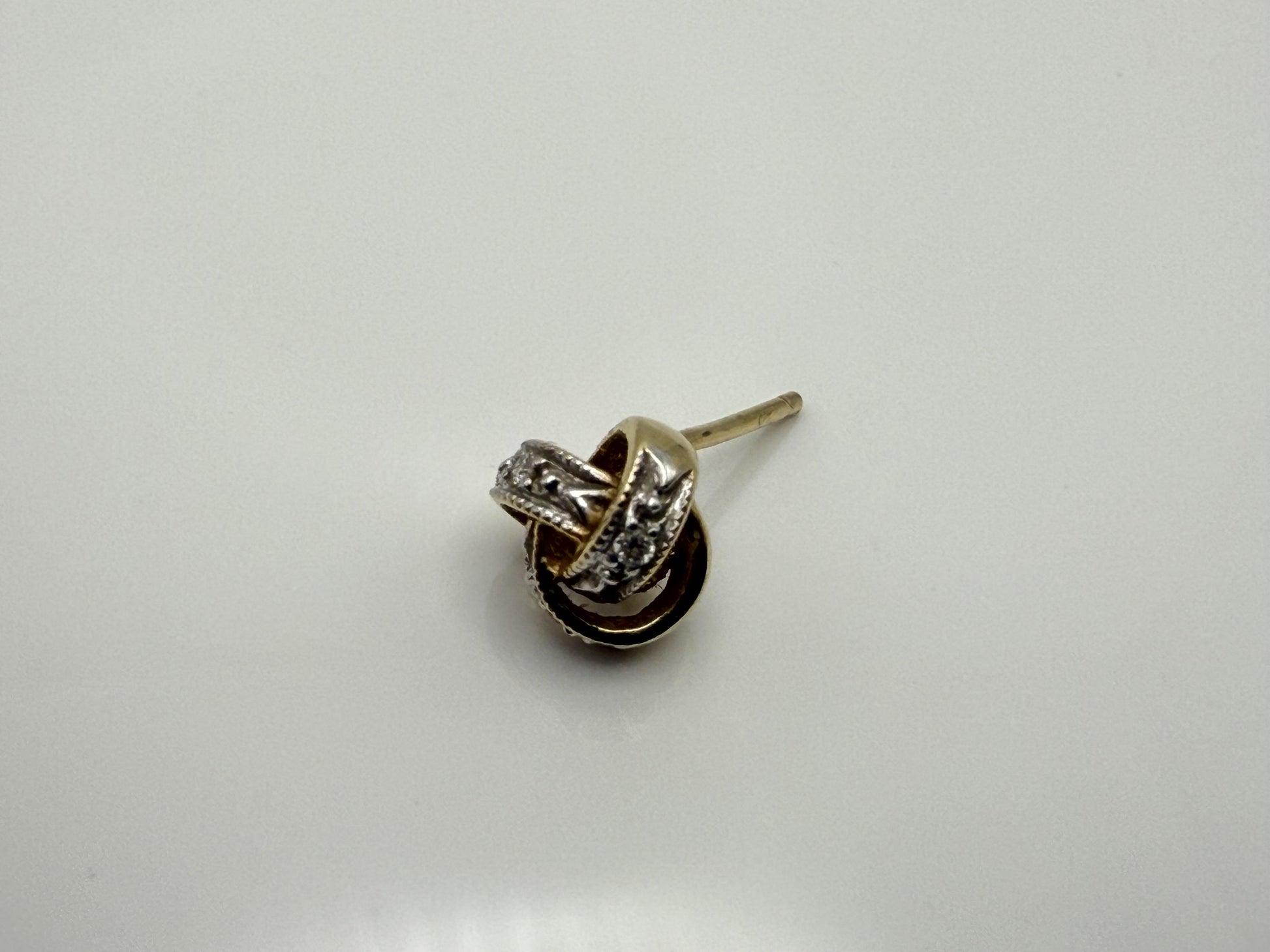 Italy 14K Gold Diamond Knot Stud Earrings Elegant Two-Tone Rope Design Jewelry