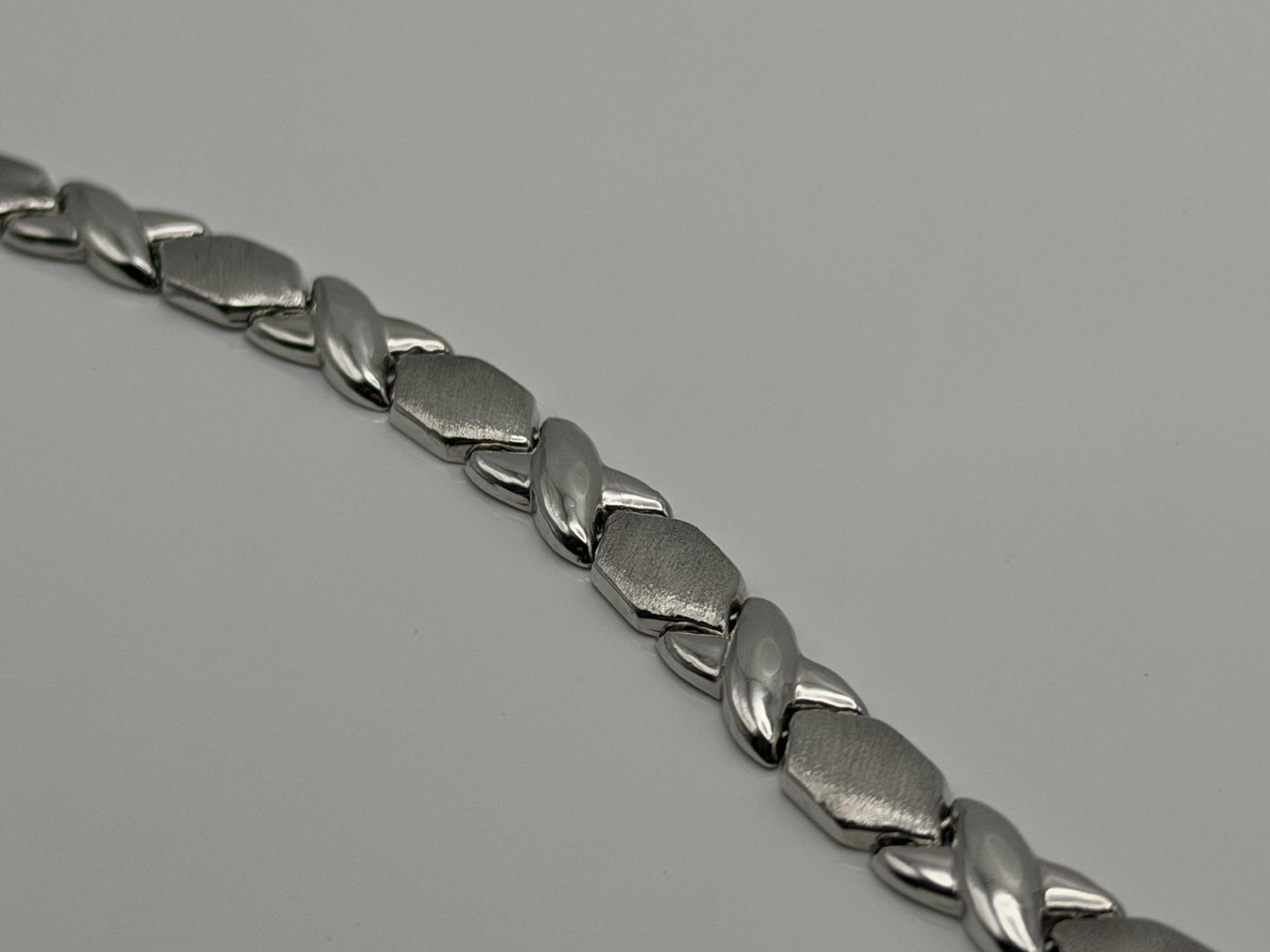 14K White Gold Bracelet | 7” Designer Link Bracelet XOXO Bracelet