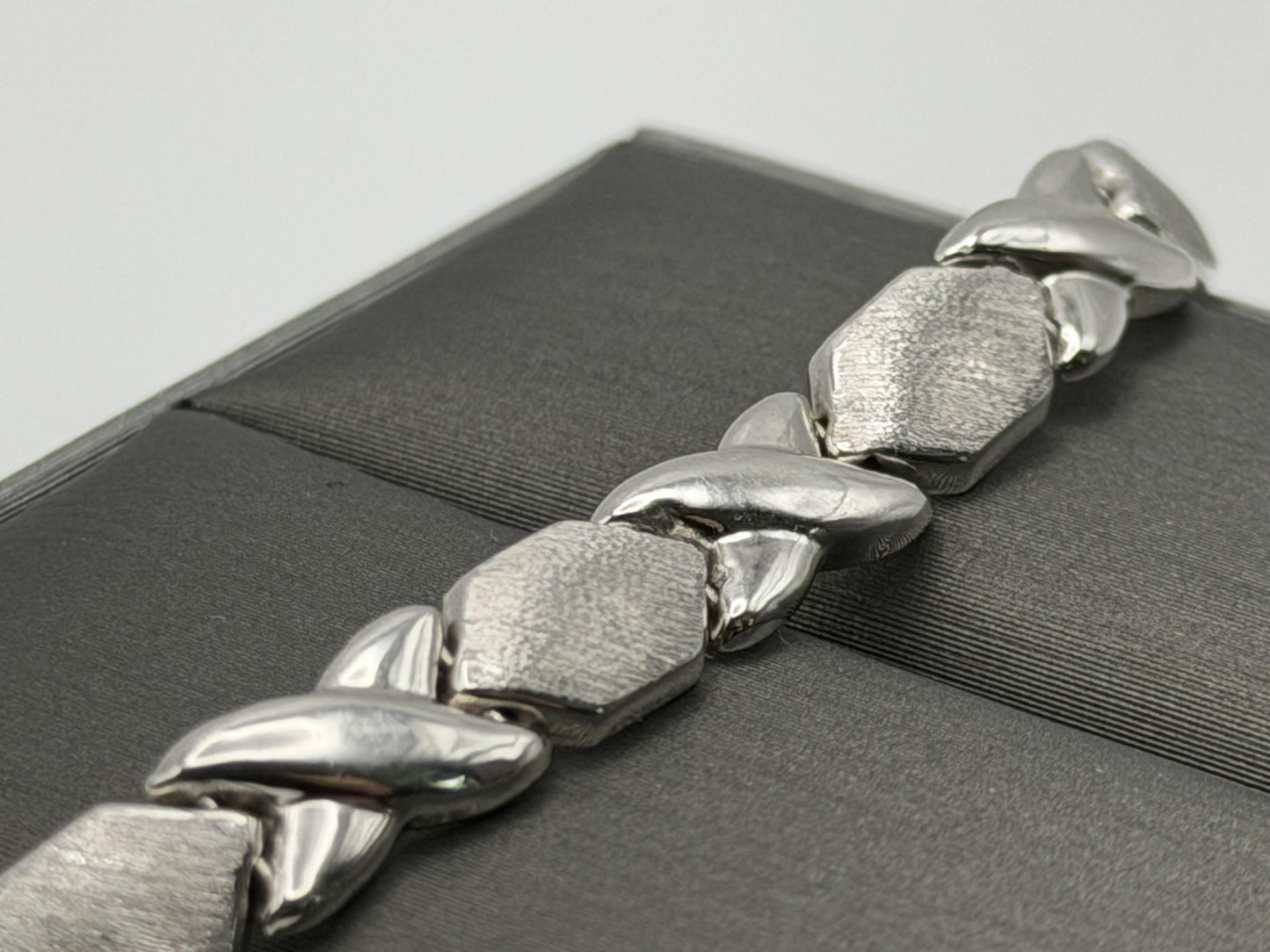 14K White Gold Bracelet | 7” Designer Link Bracelet XOXO Bracelet