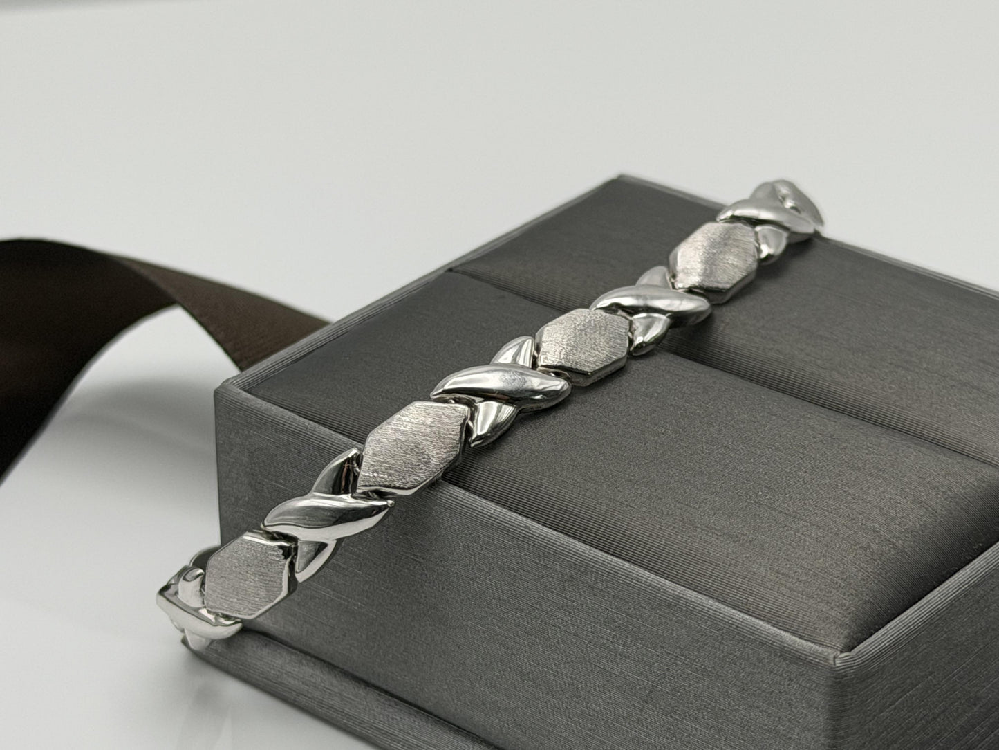 14K White Gold Bracelet | 7” Designer Link Bracelet XOXO Bracelet