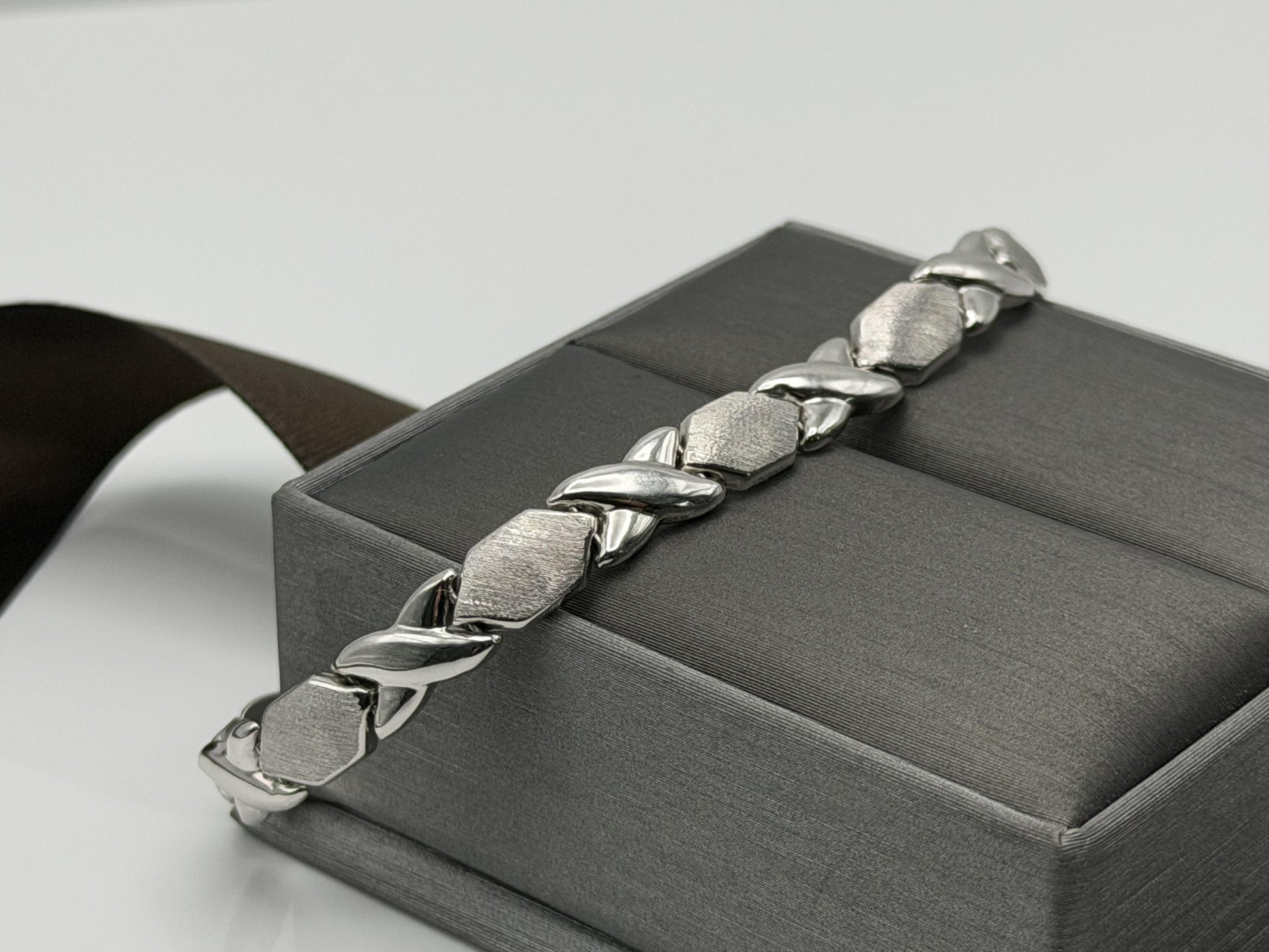 14K White Gold Bracelet | 7” Designer Link Bracelet XOXO Bracelet