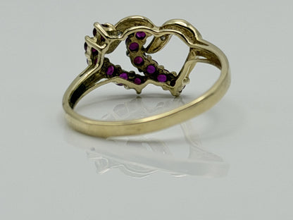 10k Yellow Gold  Vintage Ruby and Diamond Heart Ring