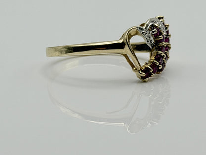 10k Yellow Gold  Vintage Ruby and Diamond Heart Ring