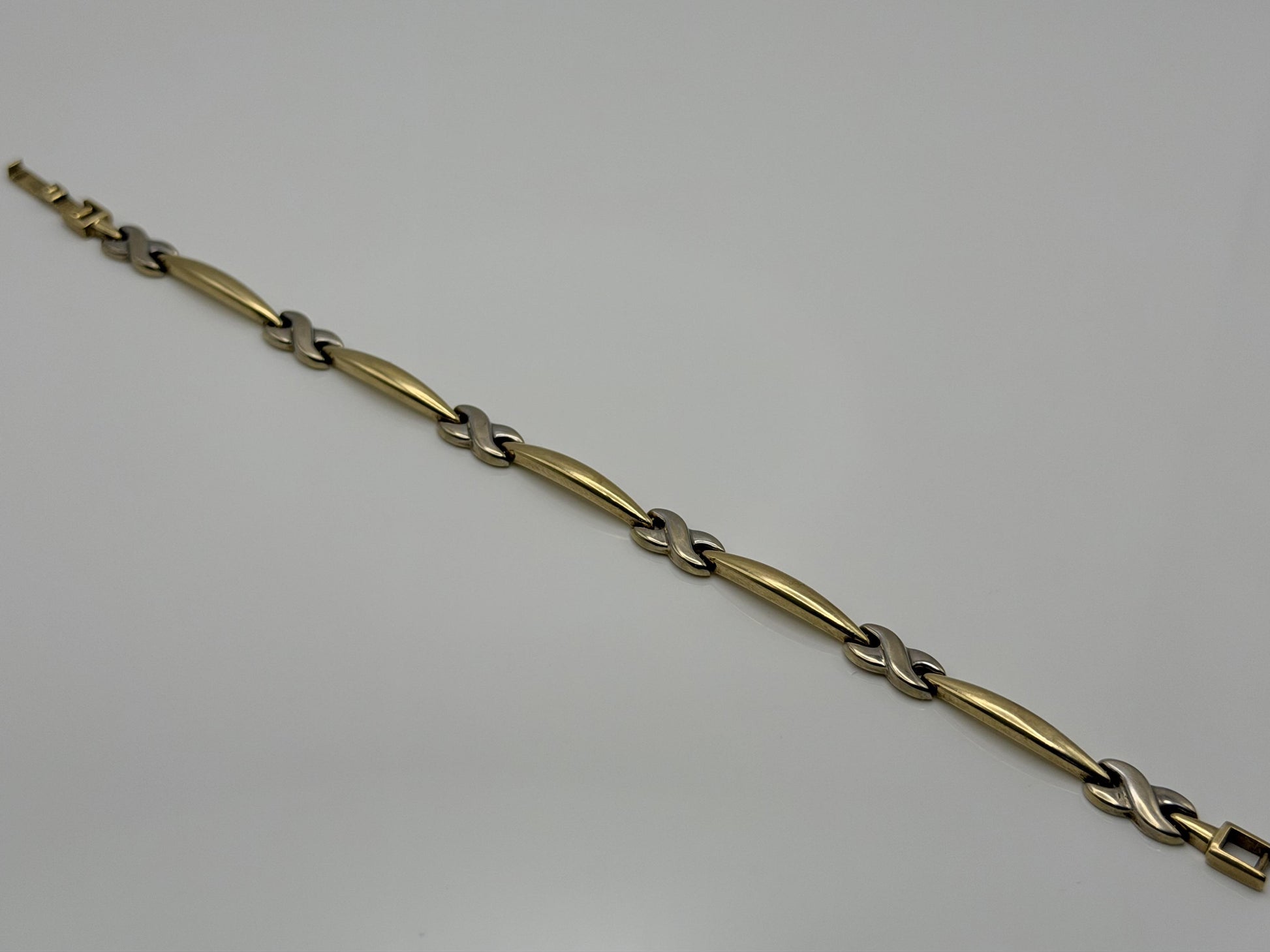 14k Aurafin Yellow Gold X-Link Design Bracelet 7"