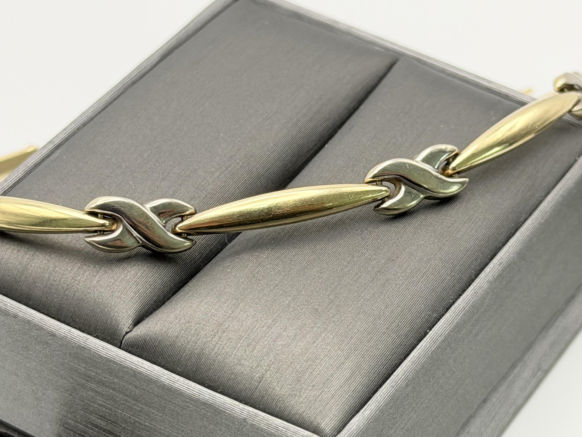14k Aurafin Yellow Gold X-Link Design Bracelet 7"