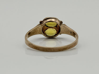 10k Yellow Gold Vintage Yellow Gemstone Pearl Seed Ring.