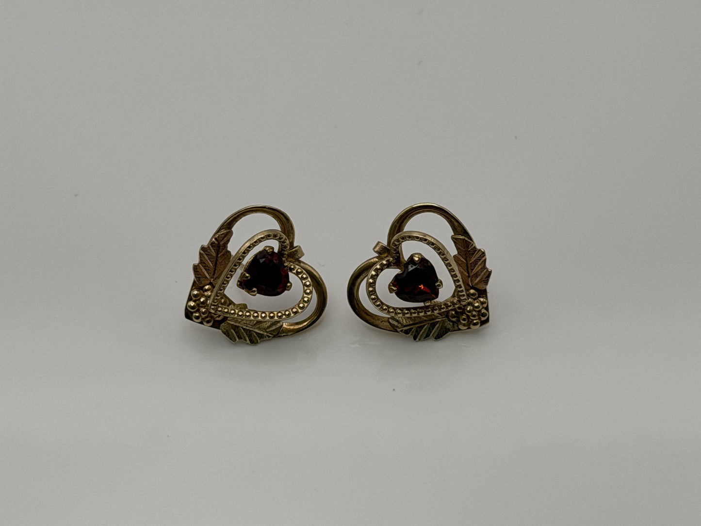 10k Gold Garnet Floral Heart Earrings Vintage Leaf Design Black Hills Gold