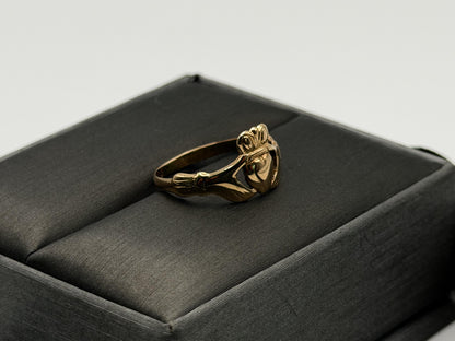 Vintage 9k Gold Claddagh Ring Traditional Irish Friendship Love Loyalty Ring.