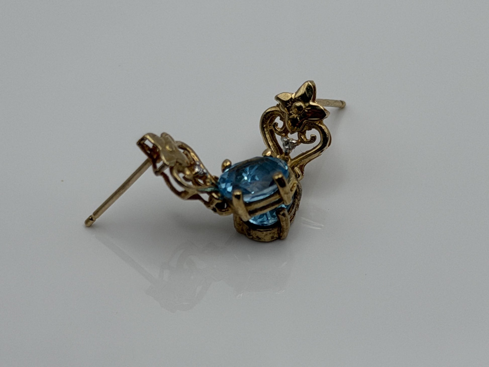 Vintage 10K Yellow Gold Blue Topaz & Diamond Dangle Earrings Oval Stone Earrings