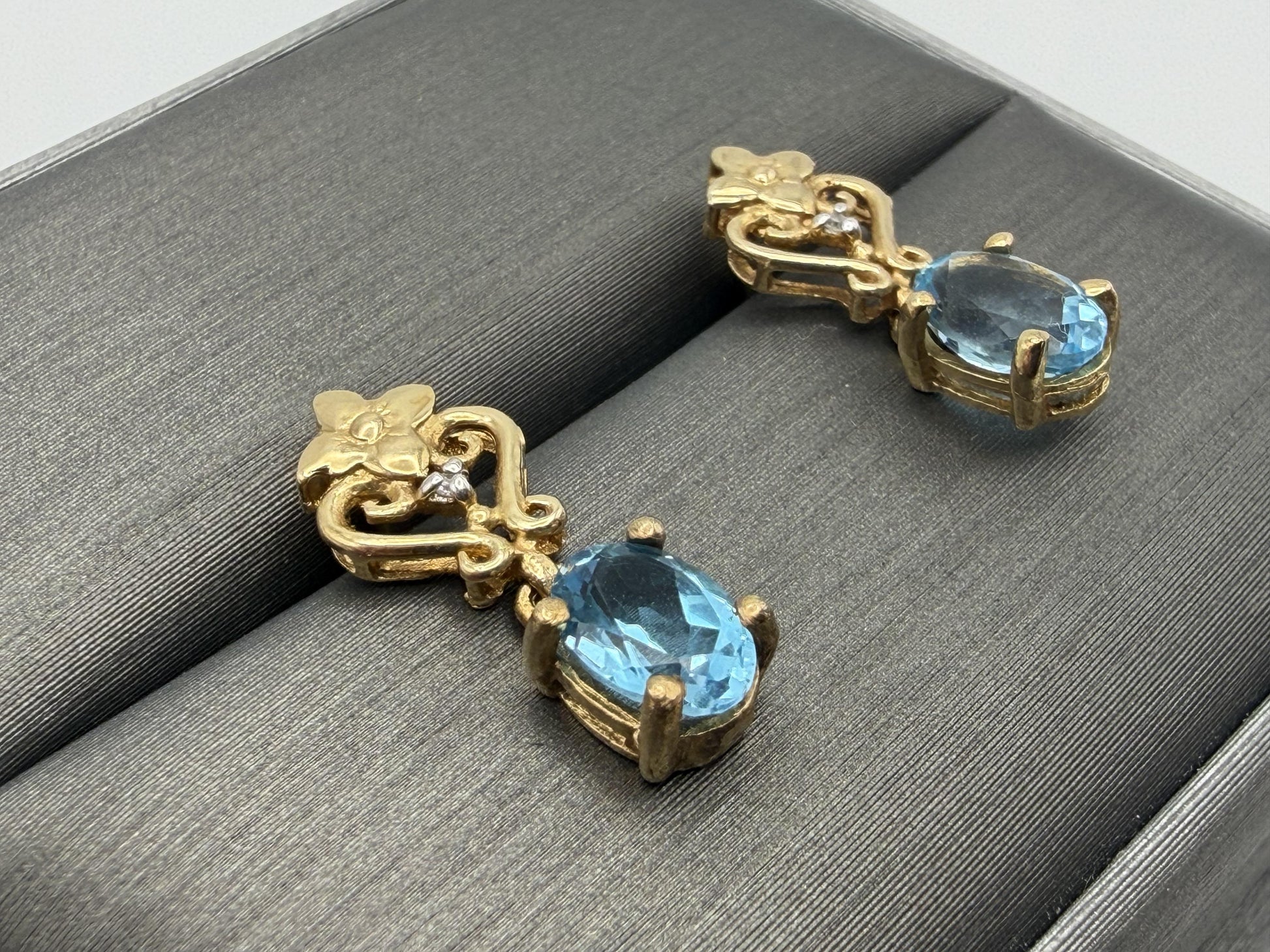 Vintage 10K Yellow Gold Blue Topaz & Diamond Dangle Earrings Oval Stone Earrings