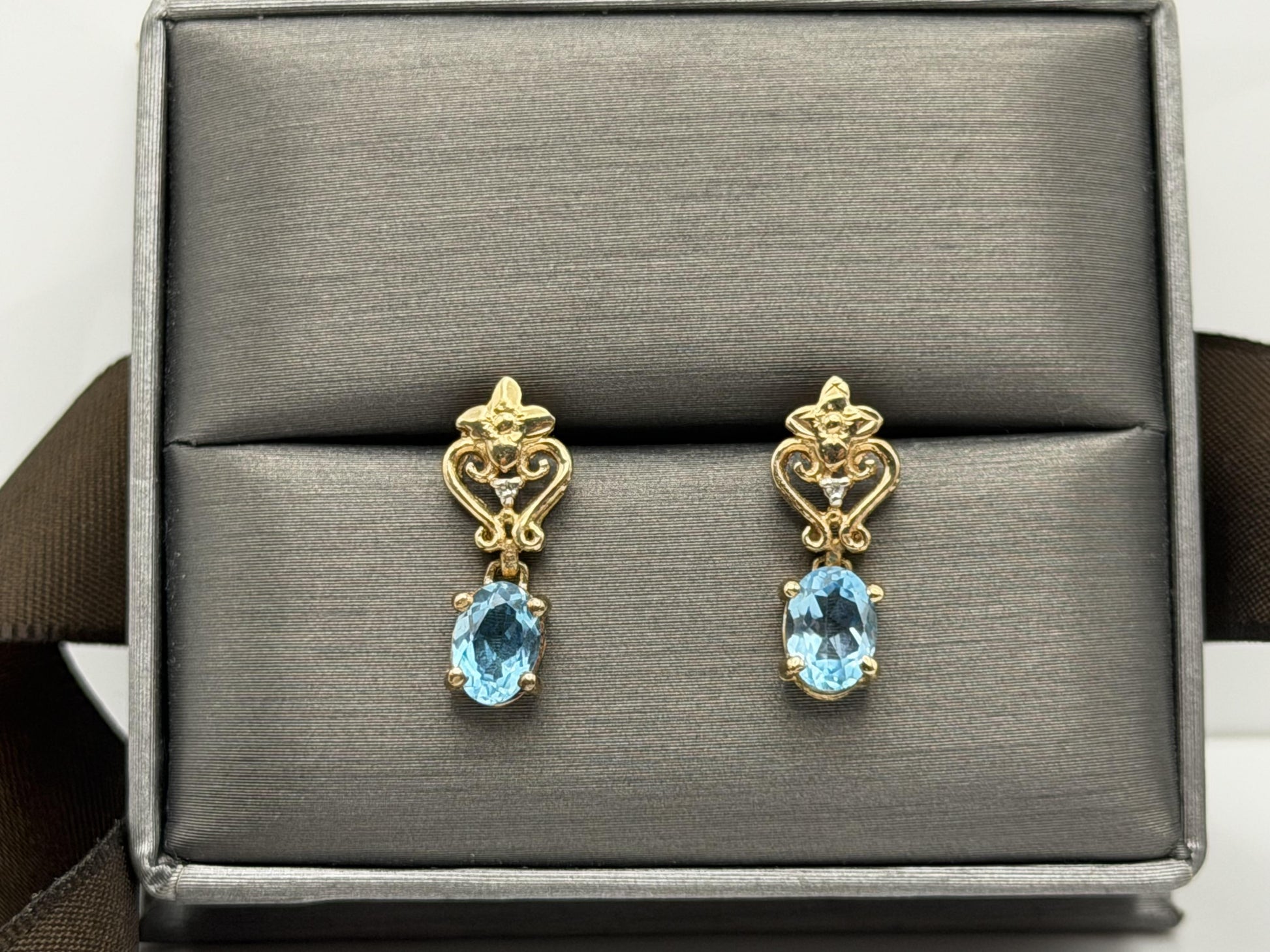 Vintage 10K Yellow Gold Blue Topaz & Diamond Dangle Earrings Oval Stone Earrings