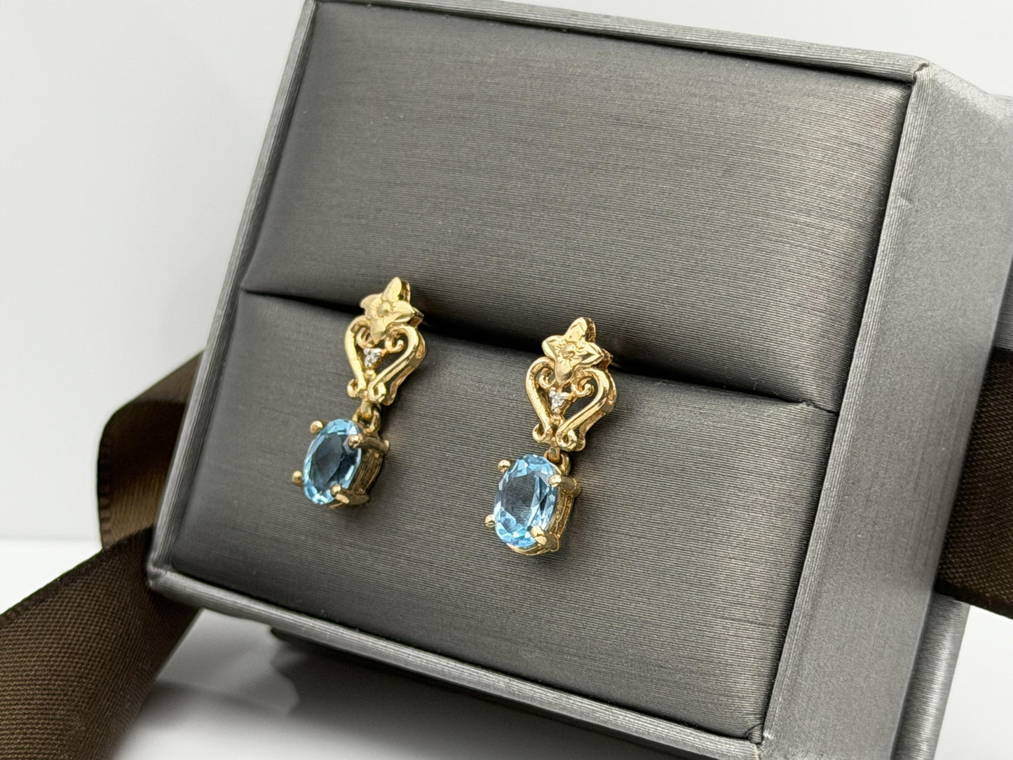 Vintage 10K Yellow Gold Blue Topaz & Diamond Dangle Earrings Oval Stone Earrings