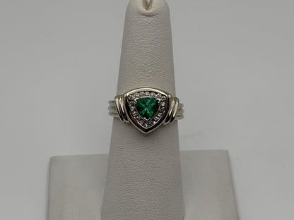Heavy 14K White Gold Green Emerald & .25ctw Diamond Ring Trillion Cluster Ring