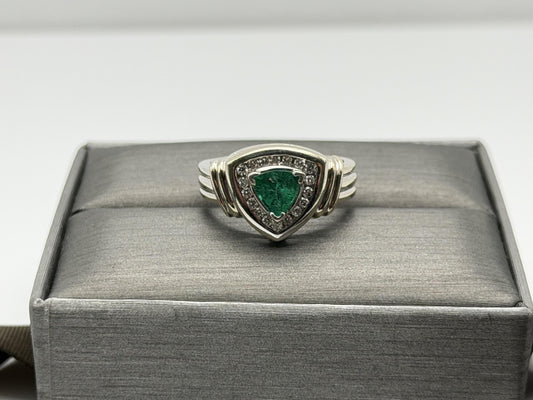 Heavy 14K White Gold Green Emerald & .25ctw Diamond Ring Trillion Cluster Ring