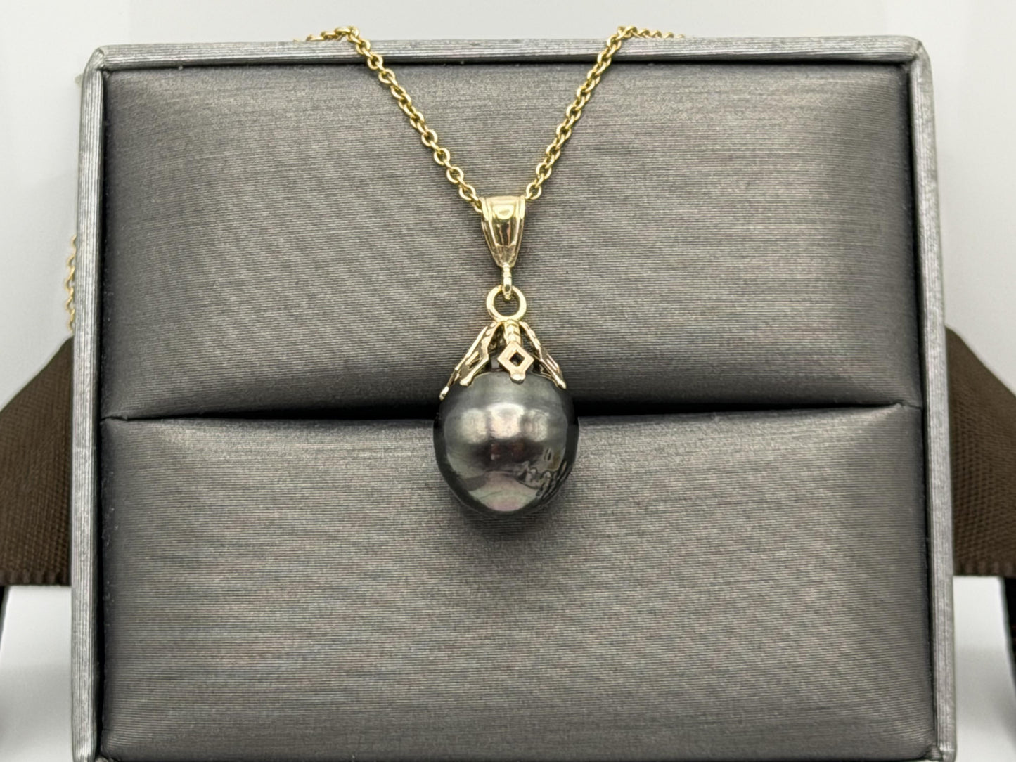14K Gold Black Tahitian Pearl Necklace 9.8 mm Black Pearl Necklace Gold Chain