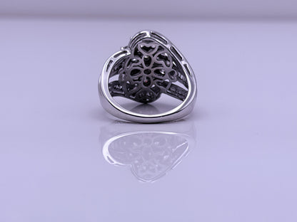 Vintage 10K White Gold Natural Diamond Cluster Ring. Engagement Ring.