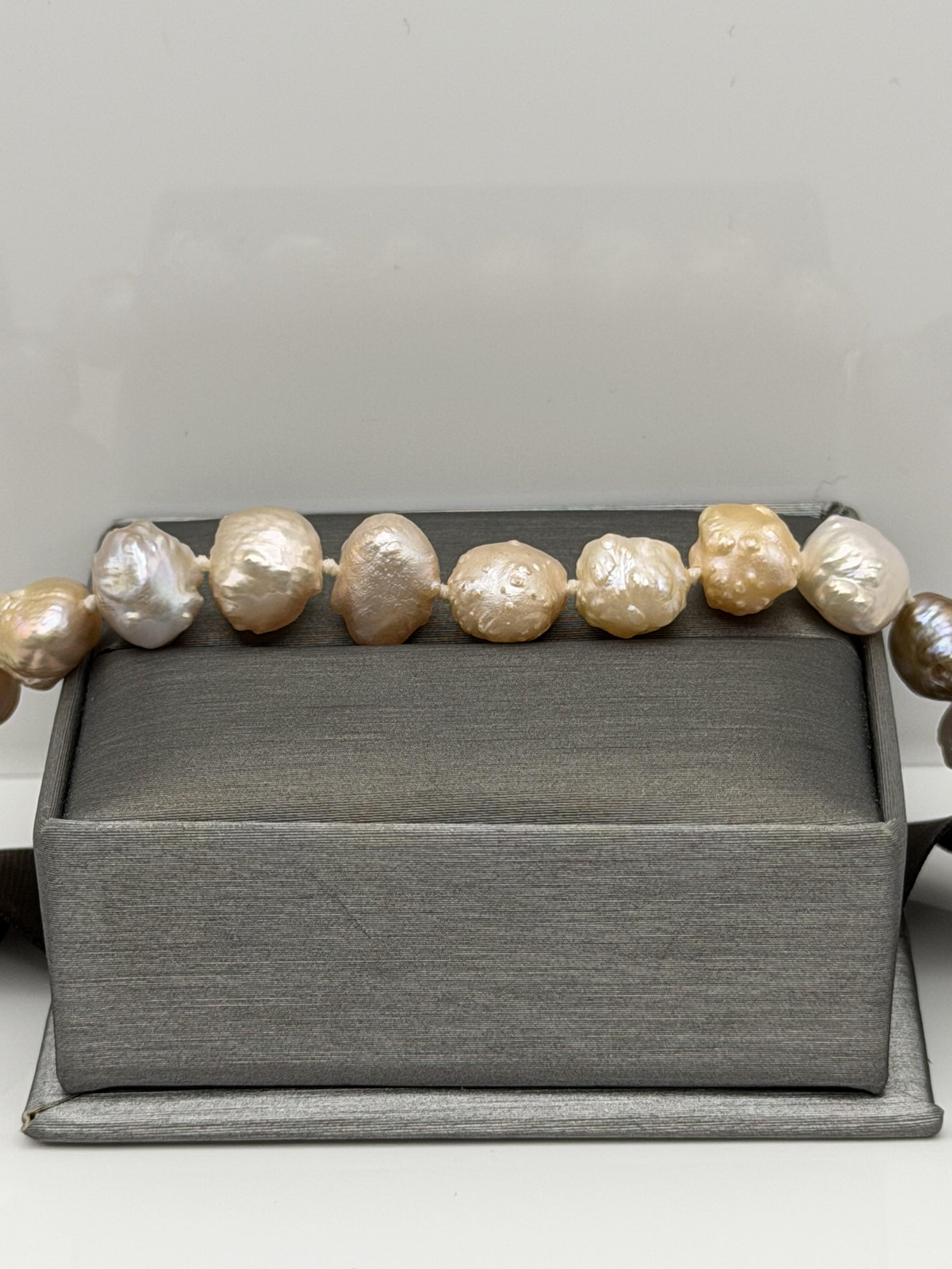 14k Multi-Color Freshwater Pearl Bracelet 6.8–8.8 mm Baroque Pearl Bracelet