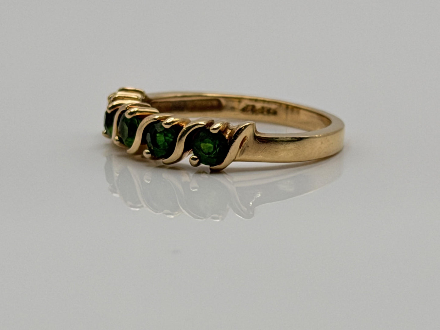 Vintage 14k Yellow Gold Emerald Ring