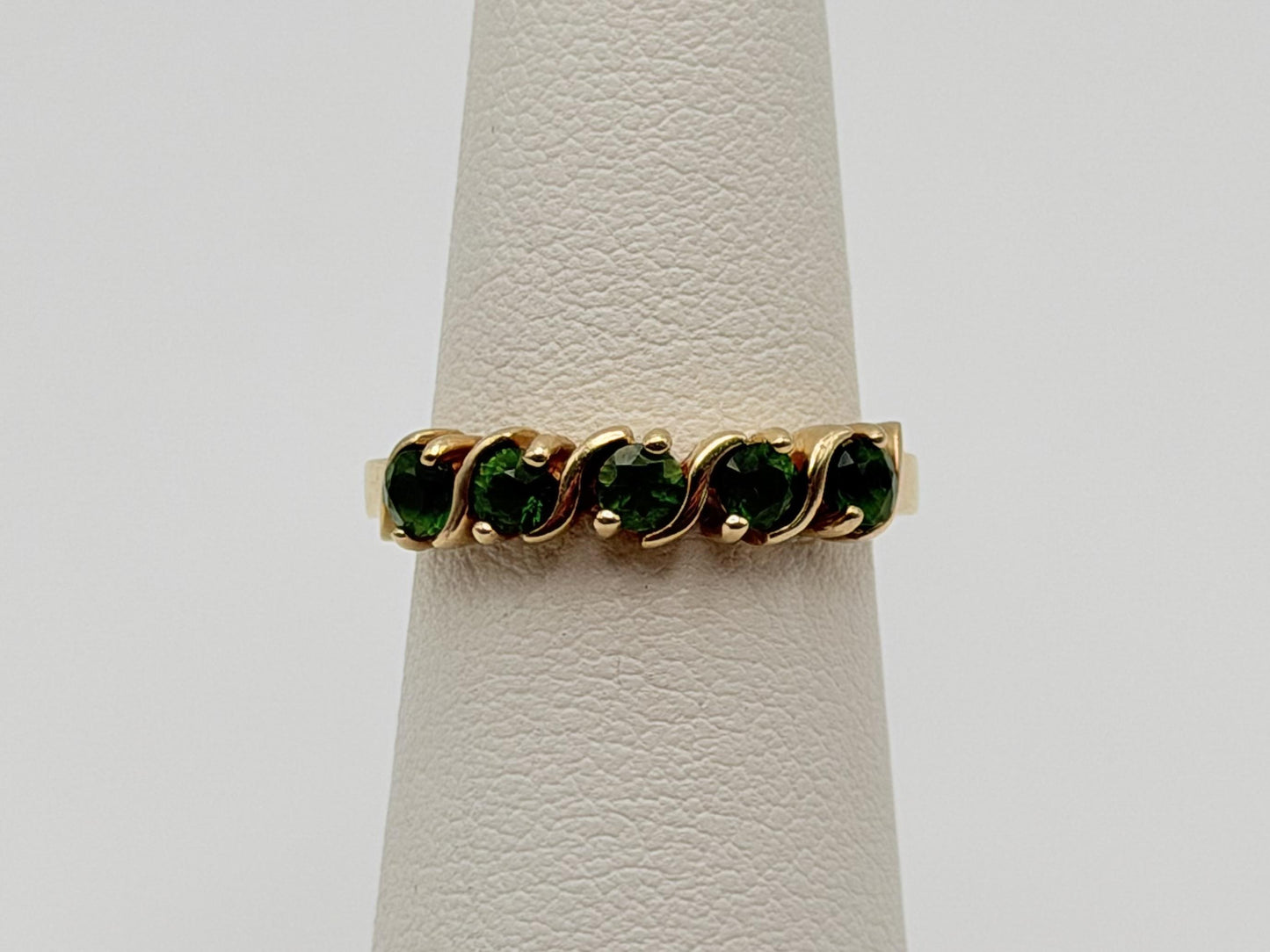 Vintage 14k Yellow Gold Emerald Ring
