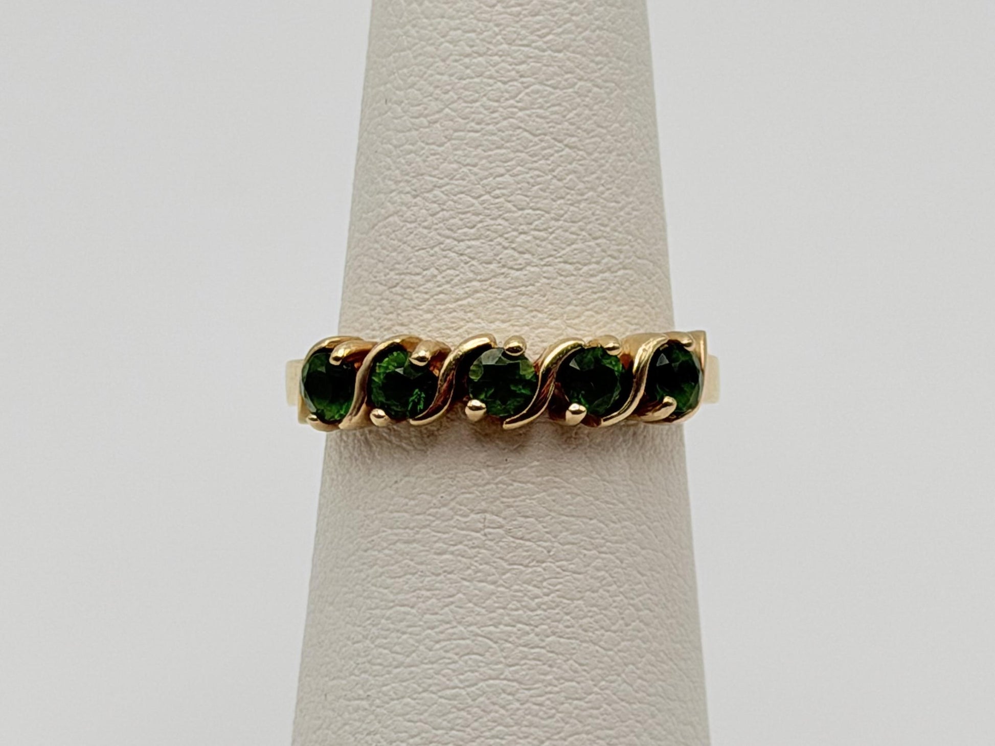 Vintage 14k Yellow Gold Emerald Ring