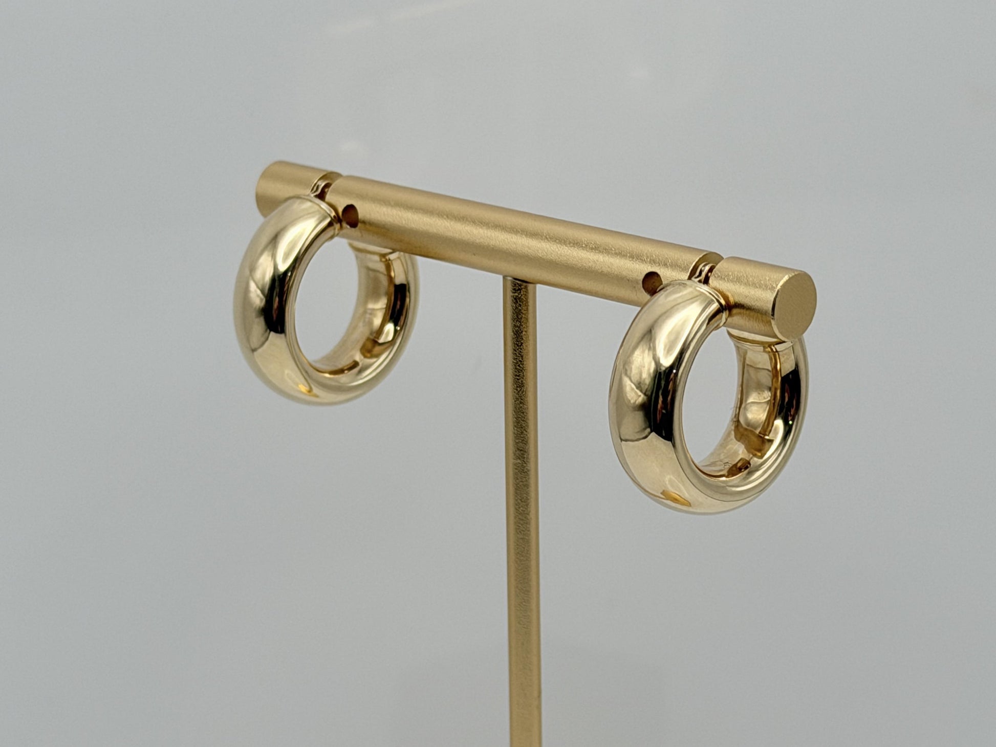 14k Gold Huggie Hoop Earrings