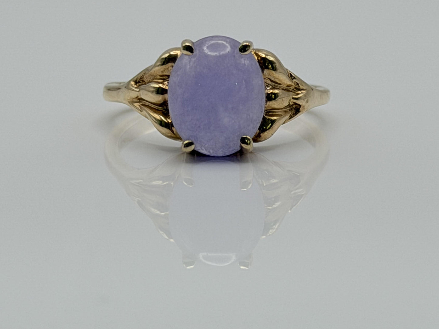 Vintage 10k Yellow Gold Lavender Jade Ring