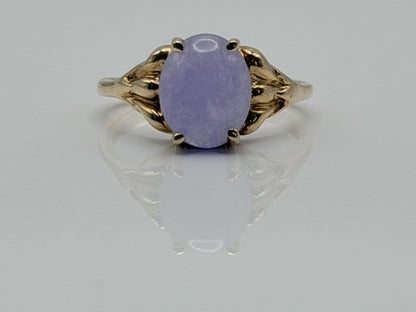 Vintage 10k Yellow Gold Lavender Jade Ring