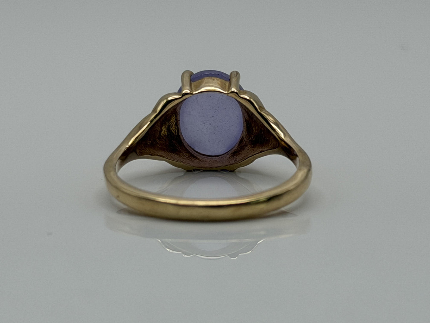 Vintage 10k Yellow Gold Lavender Jade Ring